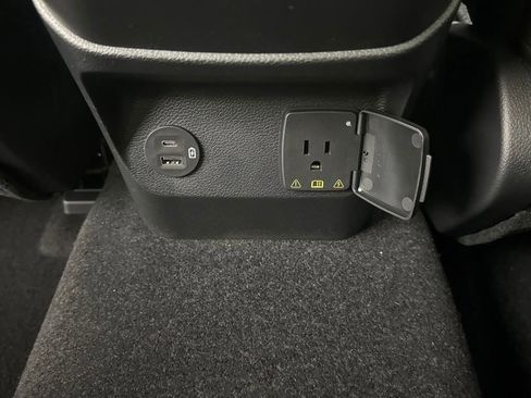 New 2025 Ford Ranger XLT w/ Equipment Group 301A High image 23