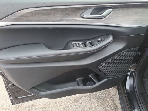 New 2026 Jeep Grand Cherokee L Laredo image 20