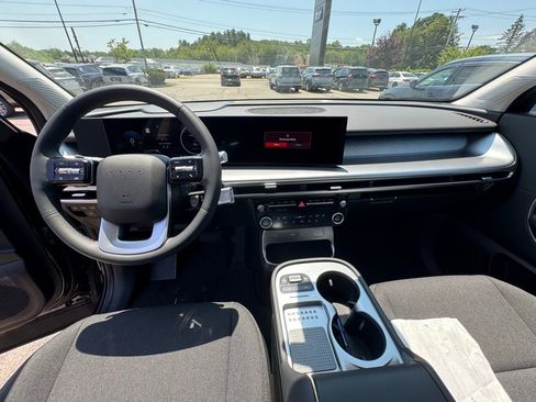 New 2026 Hyundai Ioniq 9 SE image 12