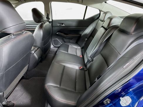 Used 2023 Nissan Altima 2.5 SR FWD image 29