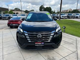 Used 2024 Nissan Rogue S FWD video 2