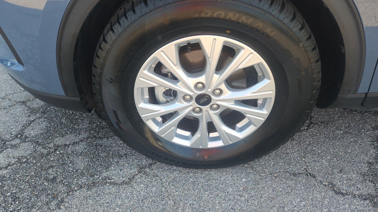 Used 2025 Ford Escape Active FWD image 9
