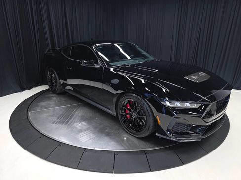 Used 2024 Ford Mustang GT Premium RWD image 17