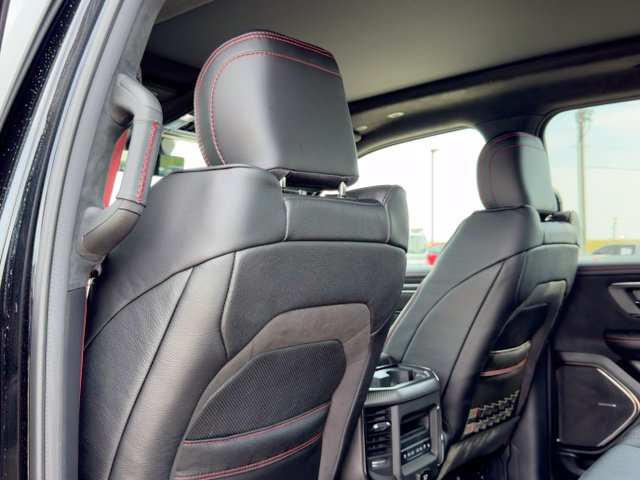 Used 2027 RAM 1500 4x4 Crew Cab image 22