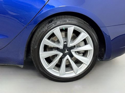 Used 2018 Tesla Model 3 Long Range RWD image 9