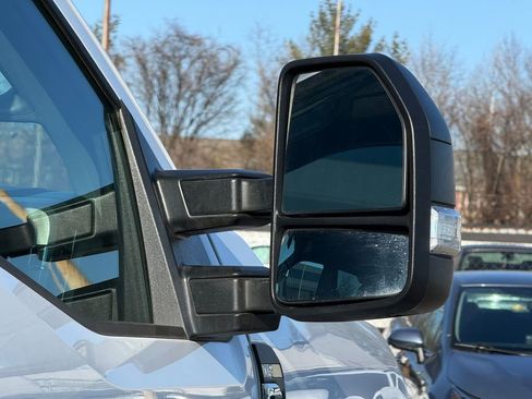 Used 2024 Ford F250 XLT image 8