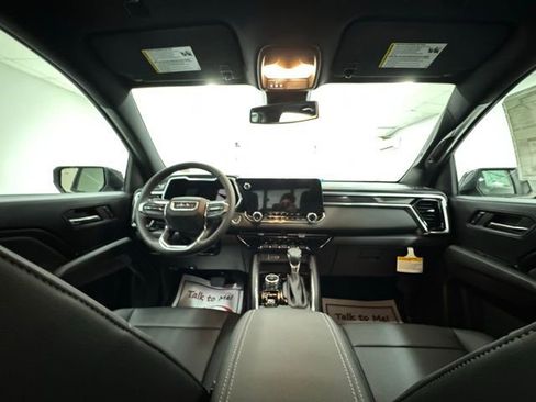 New 2026 GMC Canyon Elevation w/ Convenience Package image 12