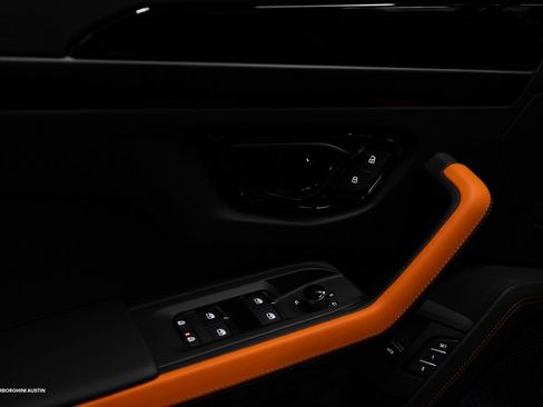 New 2025 Lamborghini Urus SE image 23