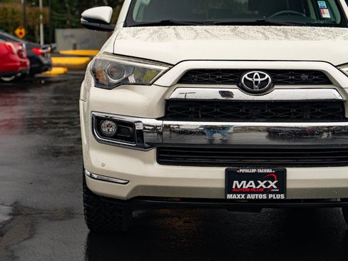 Used 2016 Toyota 4Runner Limited AWD/4WD image 6