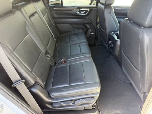 Used 2024 Chevrolet Tahoe LT RWD image 18