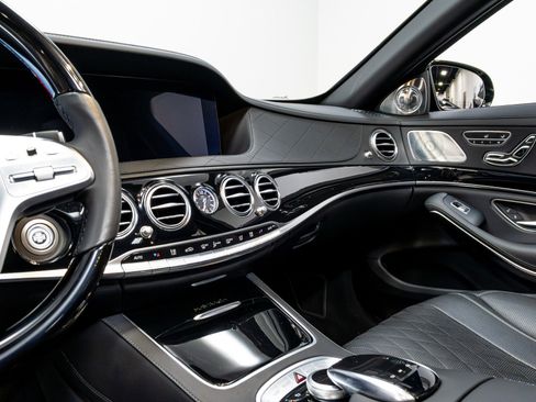 Used 2020 Mercedes-Benz Maybach S 650 image 11