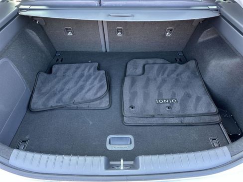 Used 2020 Hyundai Ioniq Limited image 20