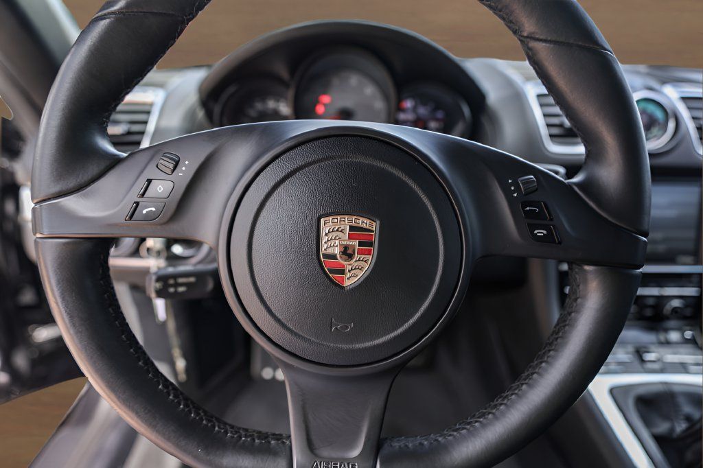 Used 2014 Porsche Boxster S RWD image 12