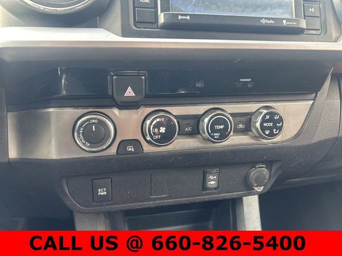 Used 2016 Toyota Tacoma SR5 w/ SR5 Appearance Package (SN) image 16