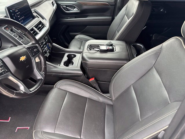 Used 2023 Chevrolet Suburban Premier AWD/4WD image 23