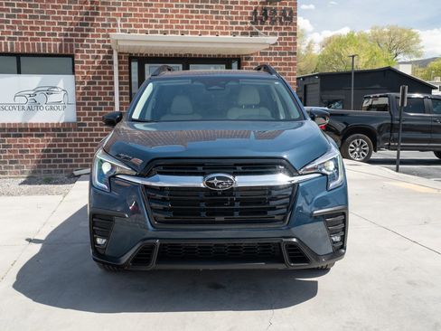 Used 2025 Subaru Ascent Limited w/ Popular Package #2 image 2