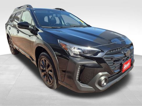Used 2023 Subaru Outback Onyx Edition image 7