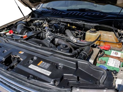 Used 2017 Ford F250 Lariat w/ Lariat Ultimate Package image 56