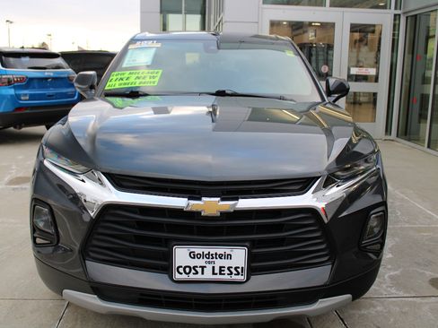 Used 2021 Chevrolet Blazer LT image 2