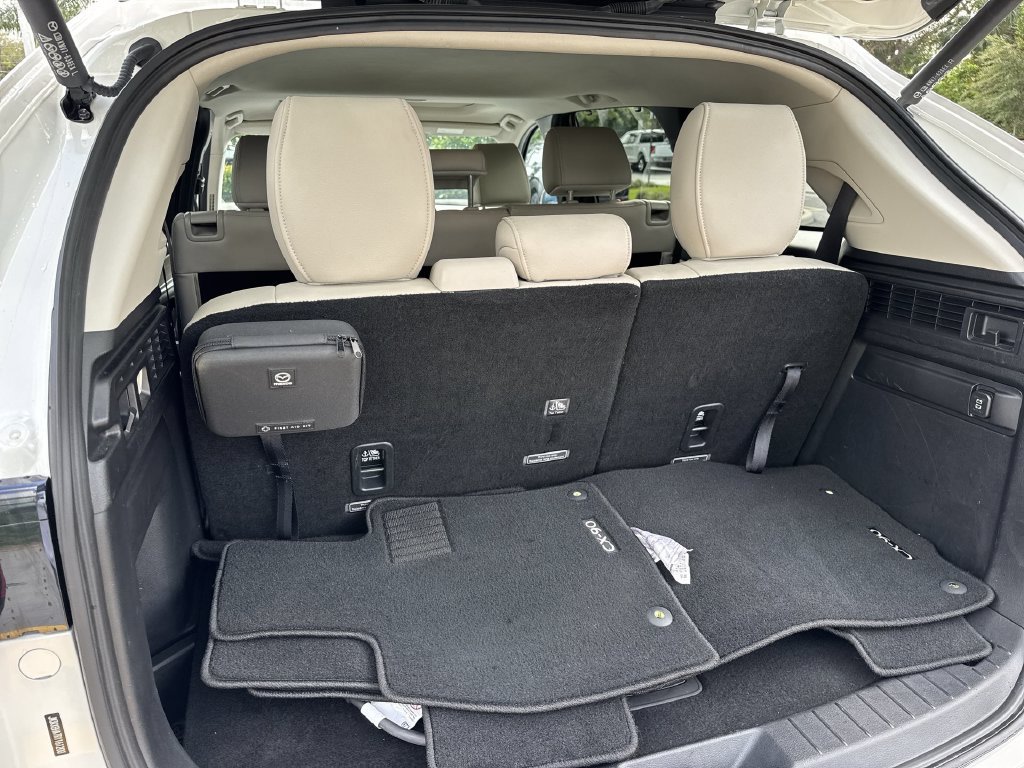Used 2024 MAZDA CX-90 Plug-In Hybrid w/ Preferred AWD/4WD image 58