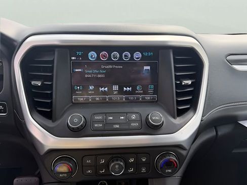 Used 2018 GMC Acadia SLT image 20