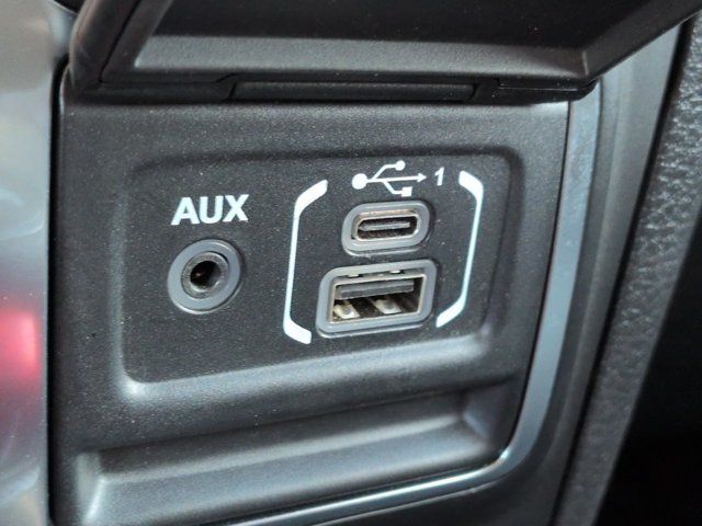Used 2025 Jeep Wrangler Sport AWD/4WD image 17