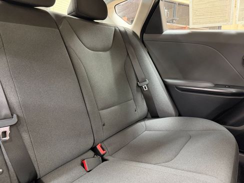 Used 2025 Kia K4 FWD image 36