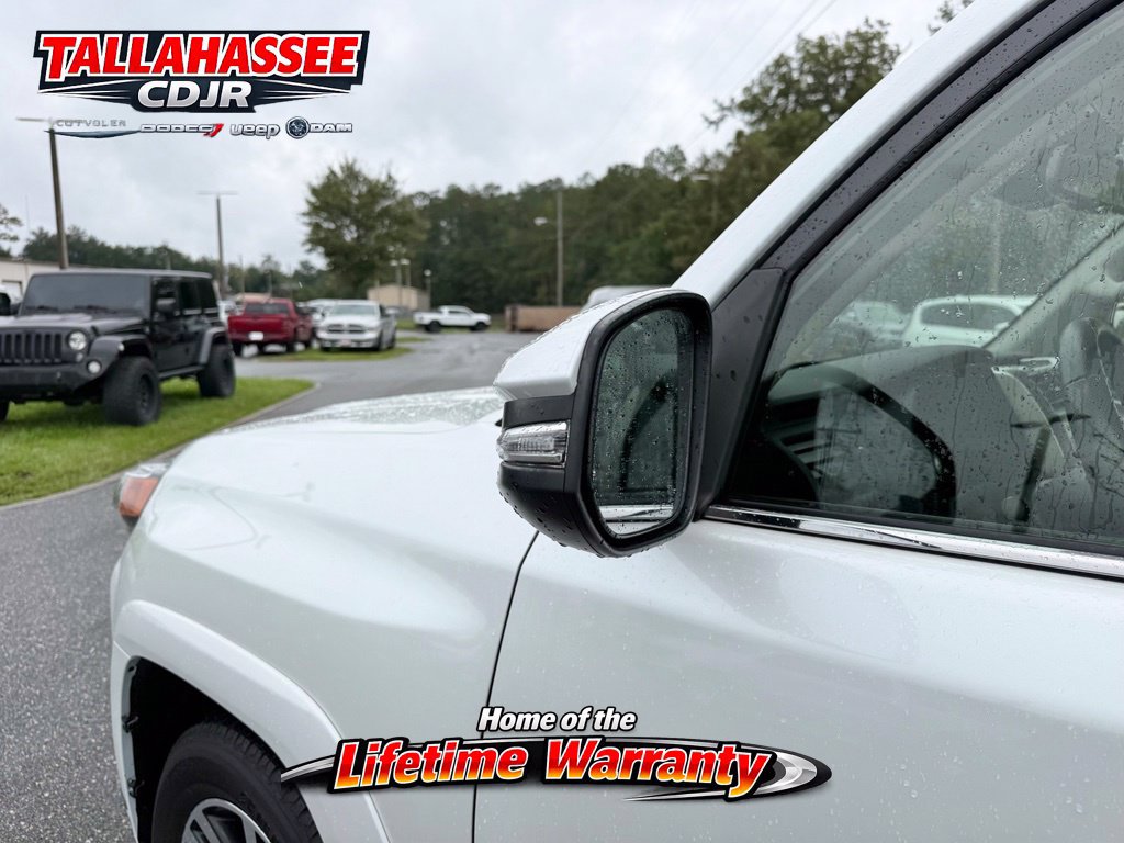 Used 2024 Toyota 4Runner Limited AWD/4WD image 15