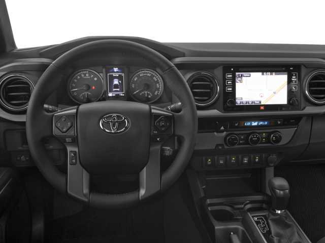 Used 2018 Toyota Tacoma TRD Sport w/ Technology Package AWD/4WD image 4