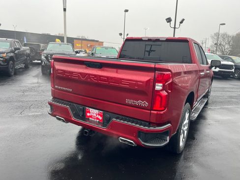 Used 2023 Chevrolet Silverado 1500 High Country w/ Technology Package image 5