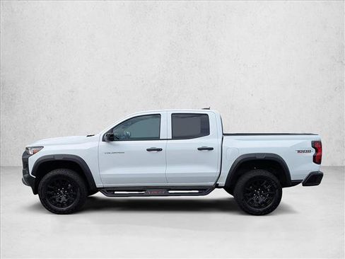 Used 2024 Chevrolet Colorado Trail Boss w/ Advanced Trailering Package AWD/4WD image 8