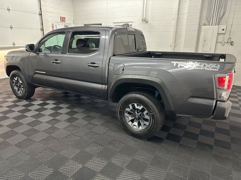 Used 2021 Toyota Tacoma TRD Off-Road image 6