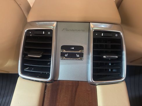 Used 2010 Porsche Panamera S RWD image 27
