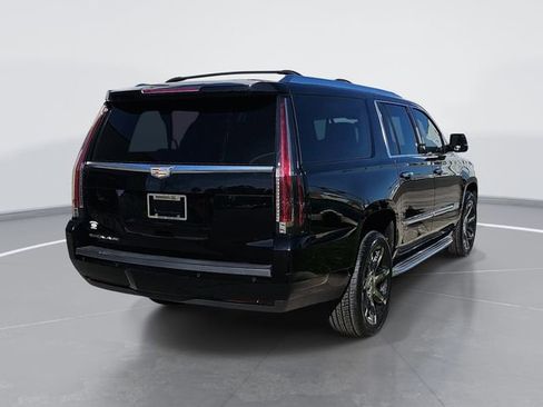 Used 2016 Cadillac Escalade ESV Luxury image 3