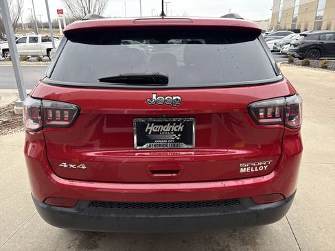 Used 2018 Jeep Compass Sport image 9