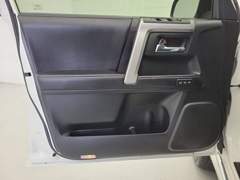 Used 2019 Toyota 4Runner Limited AWD/4WD image 17