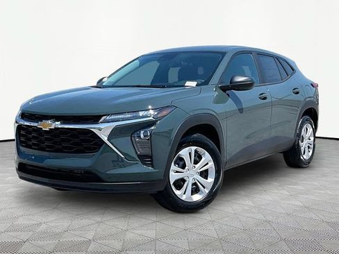 New 2026 Chevrolet Trax LS FWD image 3