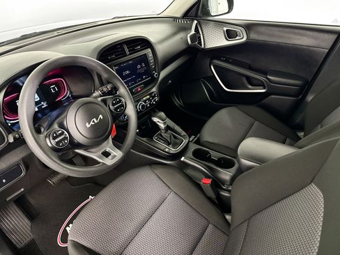 Used 2023 Kia Soul LX w/ Option Group 015 image 5