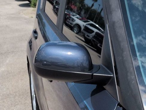 Used 2016 Kia Soul + FWD image 11