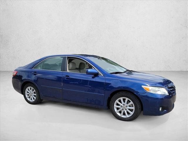 Used 2010 Toyota Camry XLE FWD image 3