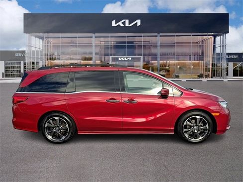 Used 2022 Honda Odyssey Elite image 7