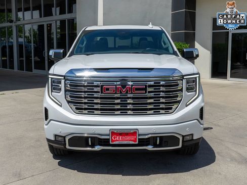 Used 2025 GMC Sierra 1500 Denali w/ Denali Reserve Package AWD/4WD image 2