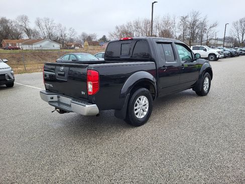 Used 2019 Nissan Frontier SV image 10