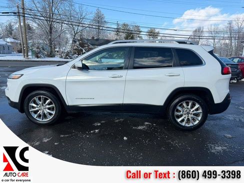 Used 2015 Jeep Cherokee Limited w/ Luxury Group image 4