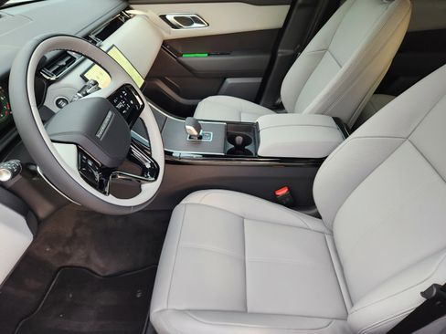 New 2026 Land Rover Range Rover Velar Dynamic SE AWD/4WD image 8