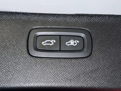 Used 2024 Volvo XC90 B6 Plus w/ Protection Package Premier AWD/4WD image 18
