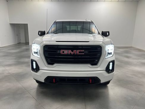 Used 2021 GMC Sierra 1500 AT4 w/ AT4 Value Package AWD/4WD image 3