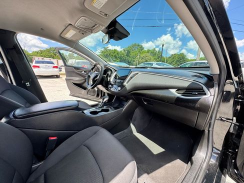 Used 2023 Chevrolet Malibu LS FWD image 24