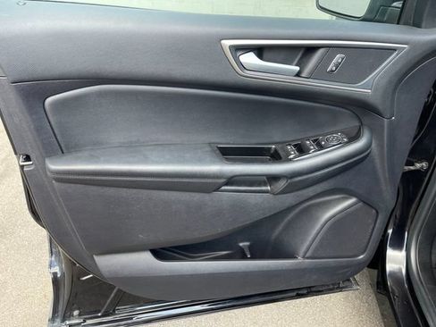 Used 2020 Ford Edge SEL w/ Cold Weather Package AWD/4WD image 10
