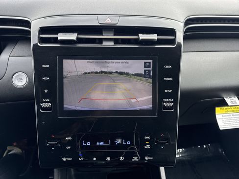 Used 2022 Hyundai Tucson SEL w/ Convenience + Premium Package FWD image 17